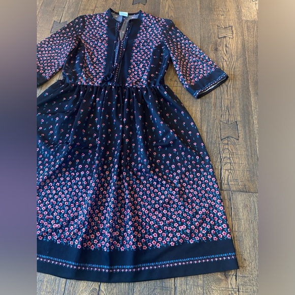 SOLD Vintage Floral Dress with Roses - Picture 2 of 8